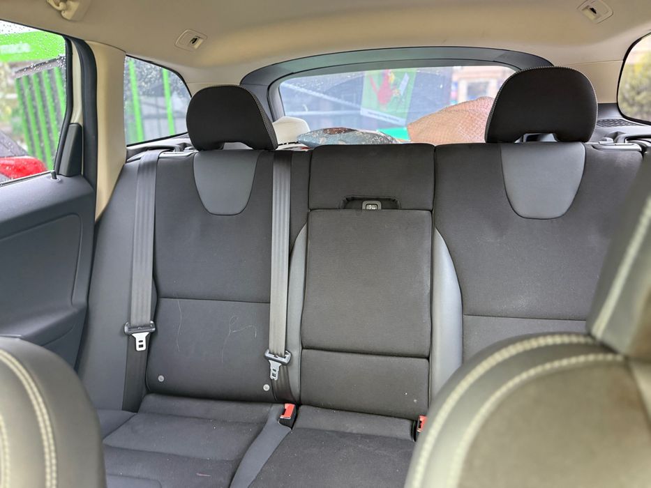 Vând Volvo zc60 2.4 din 2009