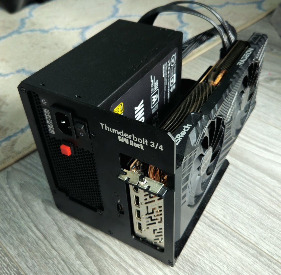 Продам Thunderbolt 3/4 GPU Dock