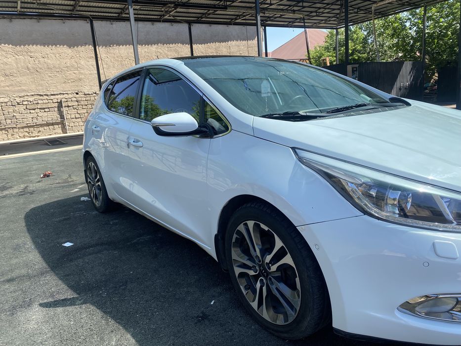 Запчасть на kia ceed 2013