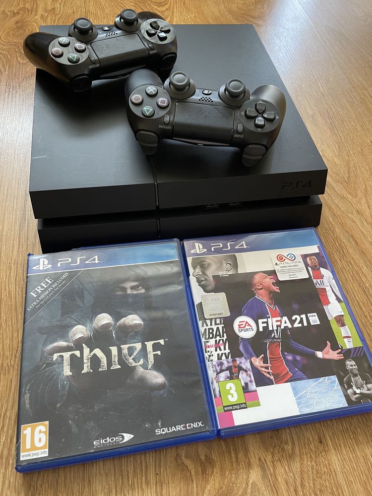 PlayStation 4 500GB Отличен