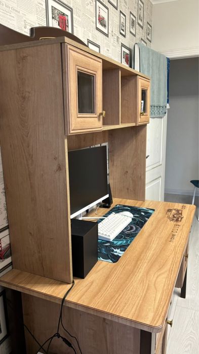 Компьютерный/письменный стол