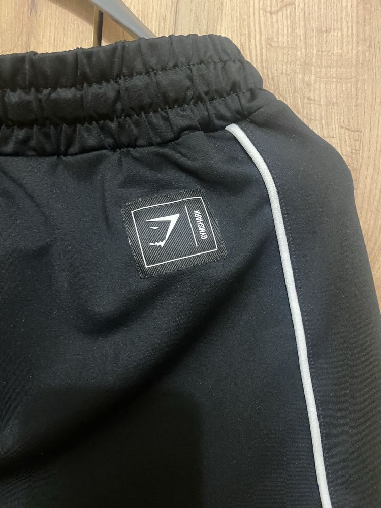New Balance ,Gymshark,Everlast