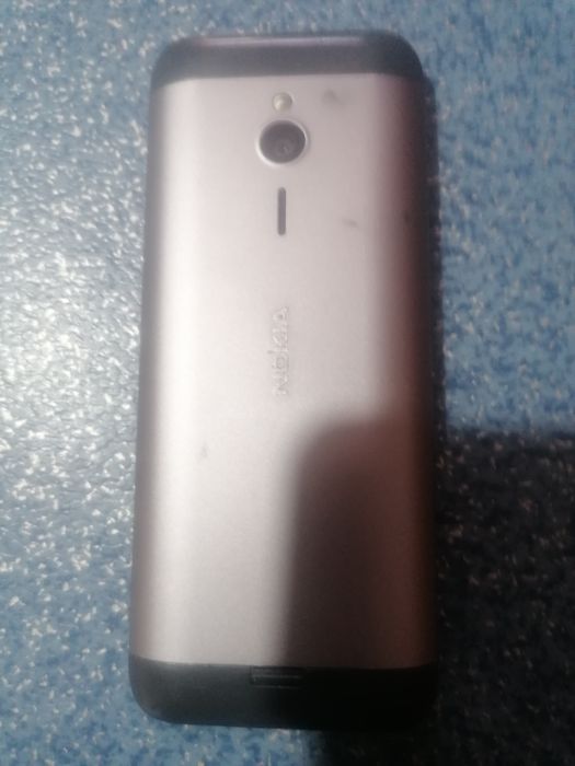 Telefon Nokia 230