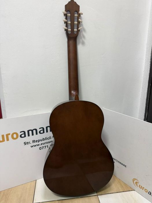 Yamaha C40 Nylon String Acoustic Guitar -G-