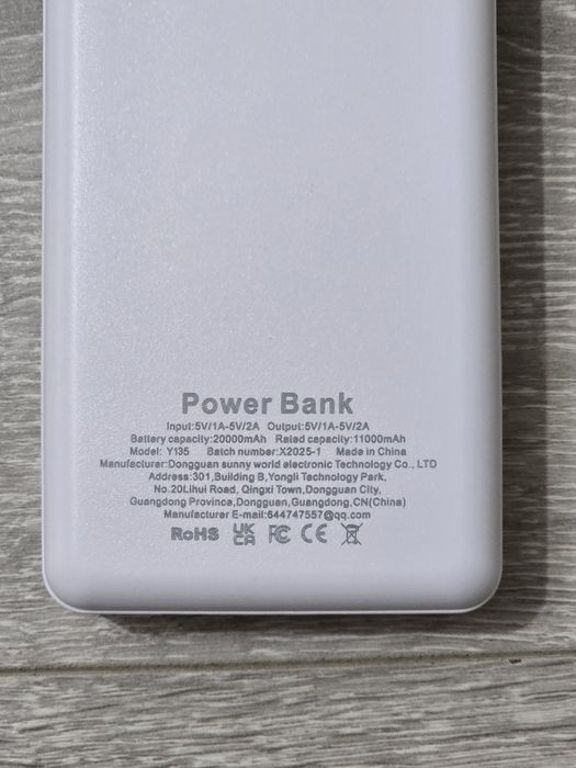 Power Bank 20.000mAh – 2 intrări/ieșiri, USB-C, LED display