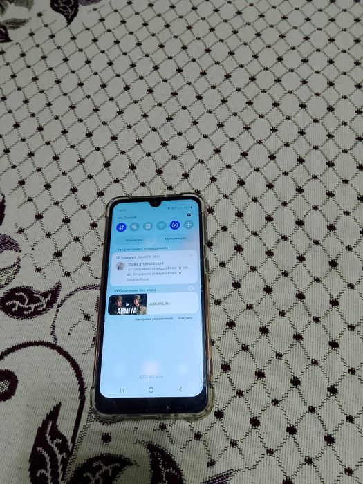 Телефон сатылады