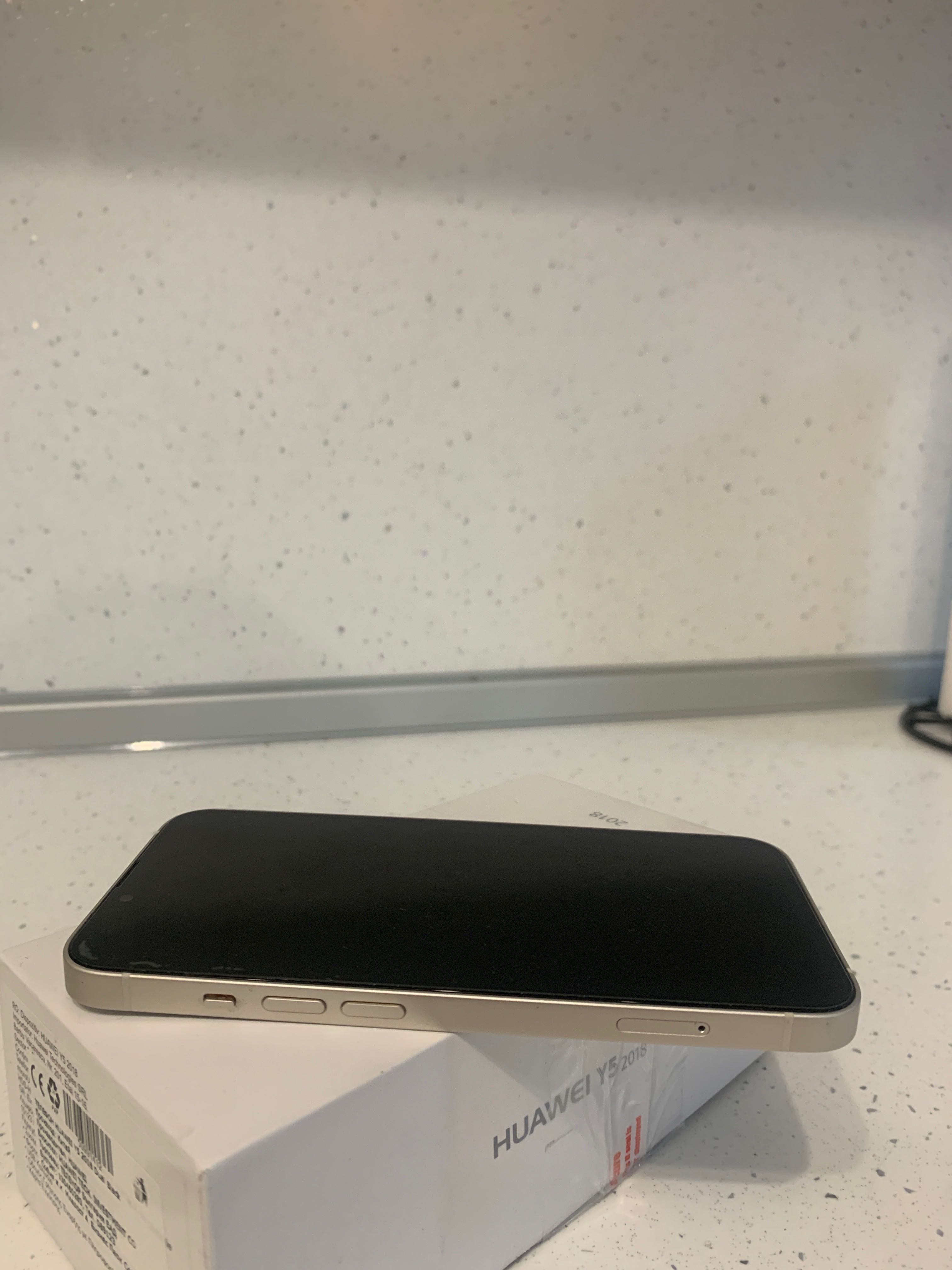 iPhone 13 White  128GB