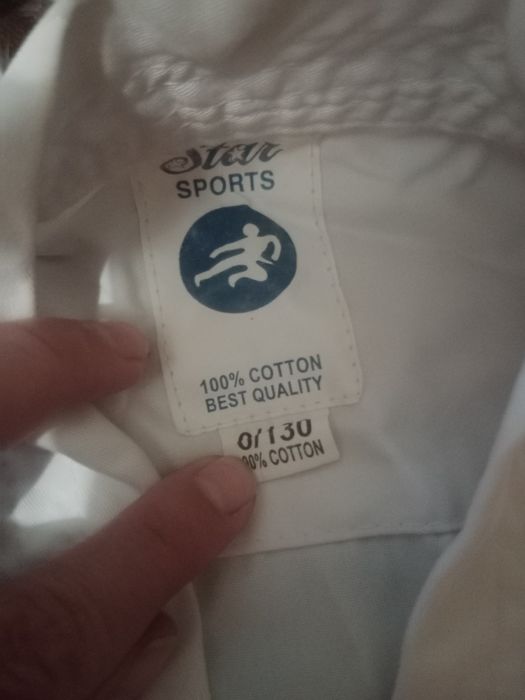 Продам кимоно для каратэ.