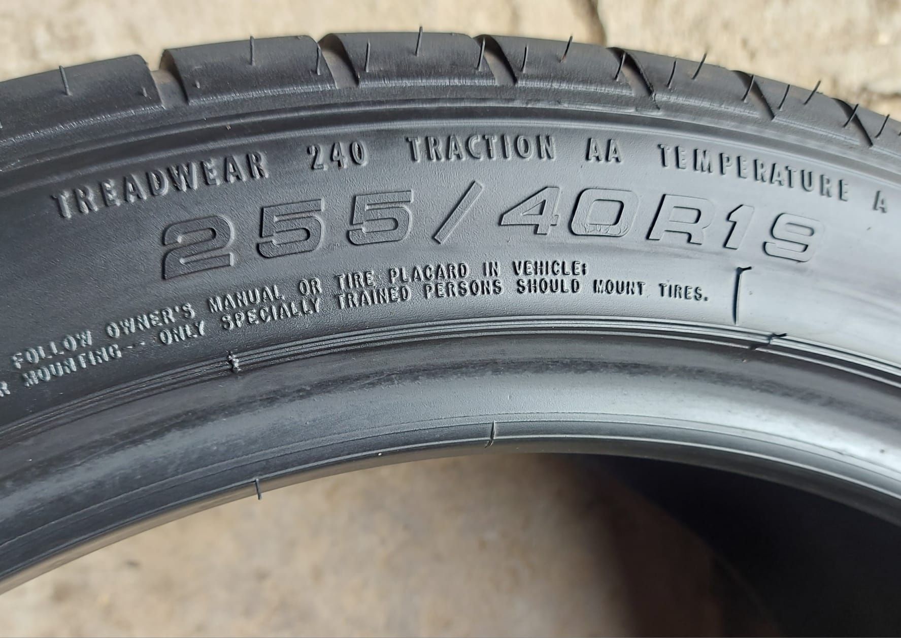 Set 2buc 255/40 R19 100Y Goodyear Eagle F1 vară