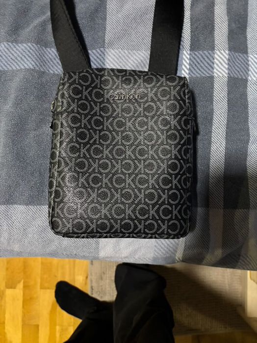 Calvin klein чанта