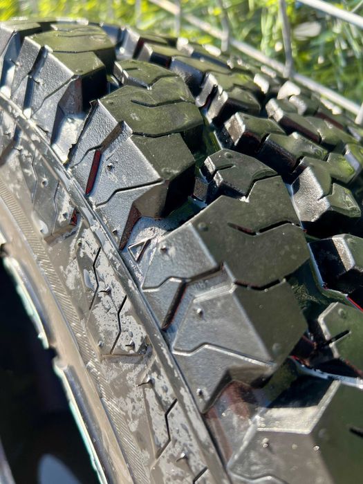 Гуми за офроуд MAXXIS Worm-drive 175 75 r15 ЧИСТО нови! В гаранция!