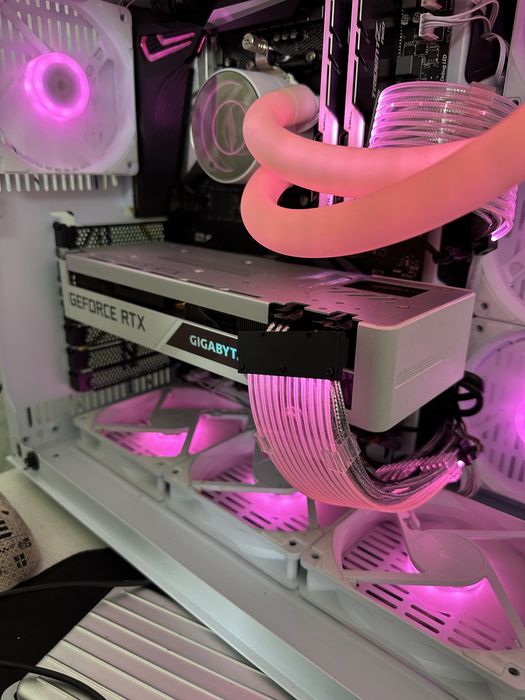 Rtx 3070 Vision OC Gigabyte белая видеокарта