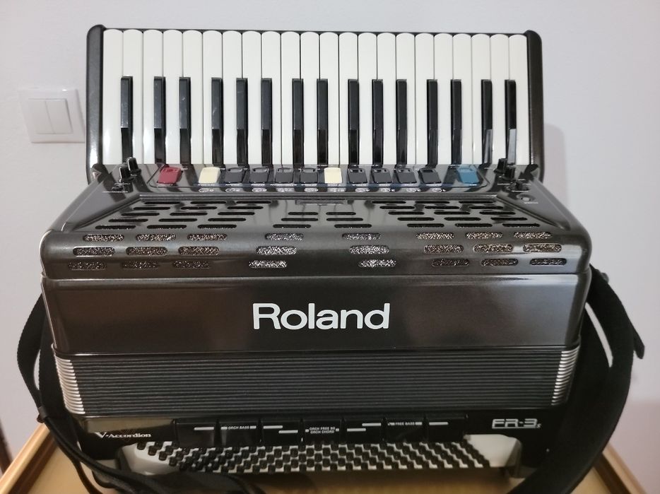 Acordeon Roland Fr3s