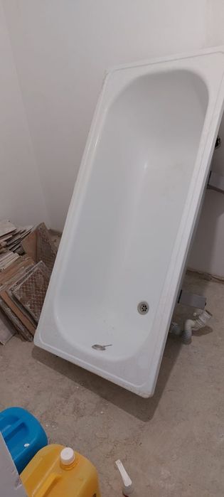 Продам ванну,раковину,унитаз.