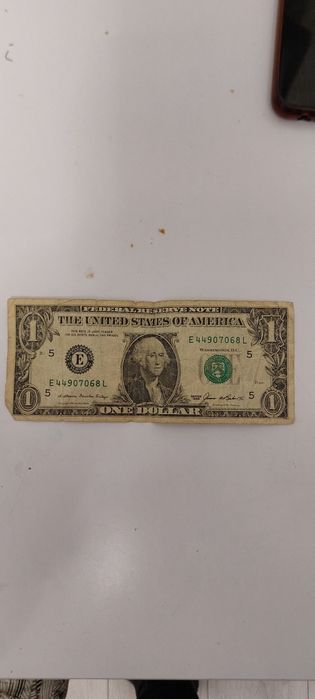 Vând One Dolar colecție