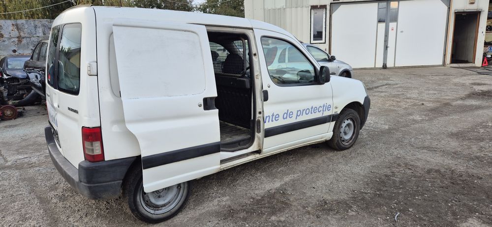 Dezmembram Peugeot Partner 2.0 diesel RHY 2006