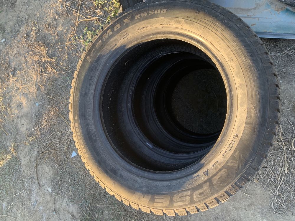 Прокрышки зимние шипы R16