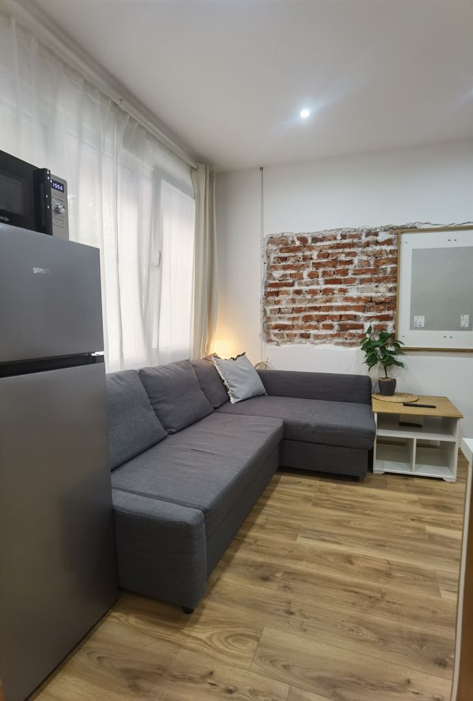 Дава се под наем Двустаен апартамент в София, Борово - 40 кв.м за 600 € - Снимка #3