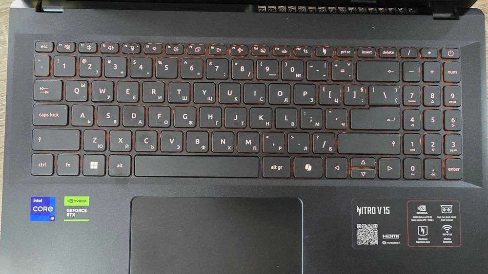 Лаптоп Acer Nitro V15 / RTX 5060 /32 RAM/ 1TB M.2 NVMe SSD /Intel i9 /