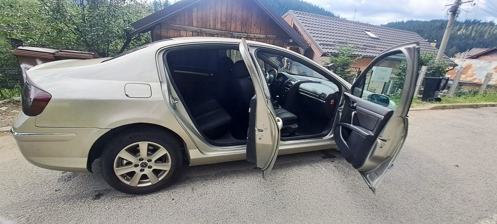 Peugeout 407 facelift