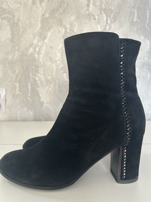 Продам замш осень-весна