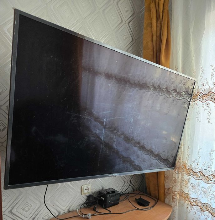 Продам смарт тв б/у