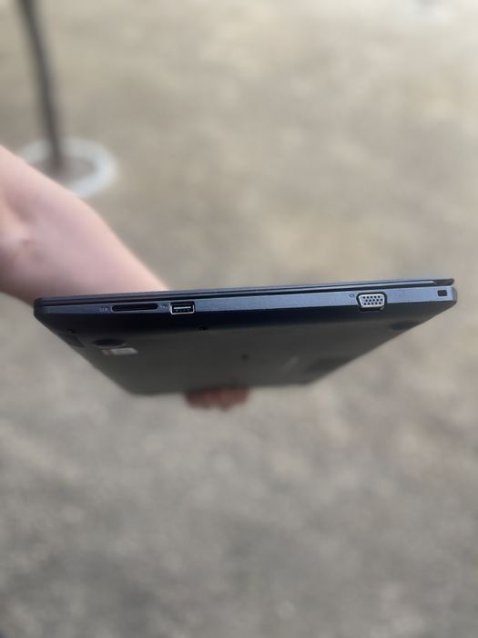 Dell Latitude 5500 Ноутбук