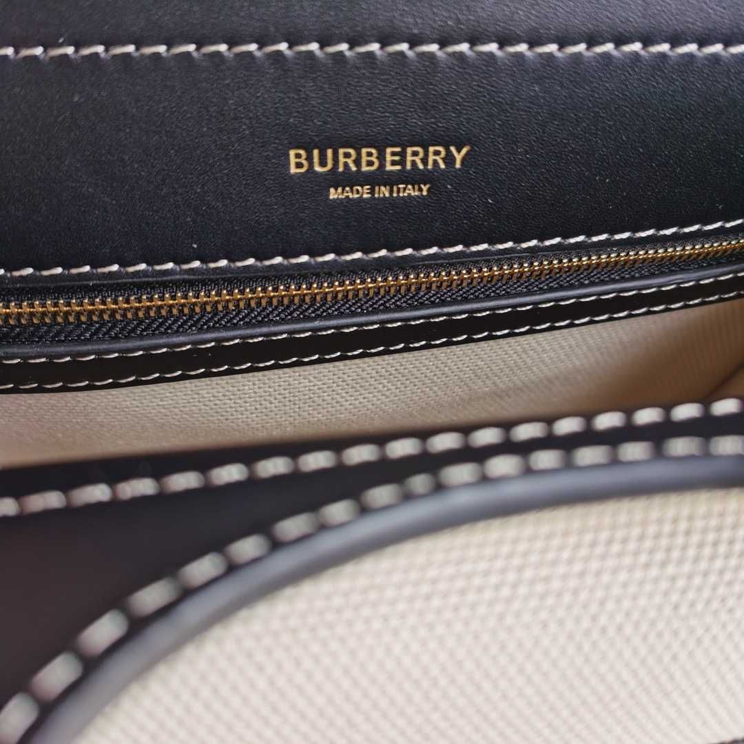 Geanta Burberry / Se aduc cu precomanda