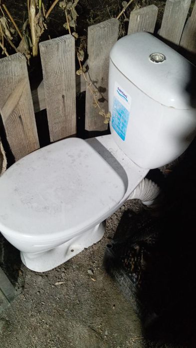 Продам унитаз в хорошем состоянии