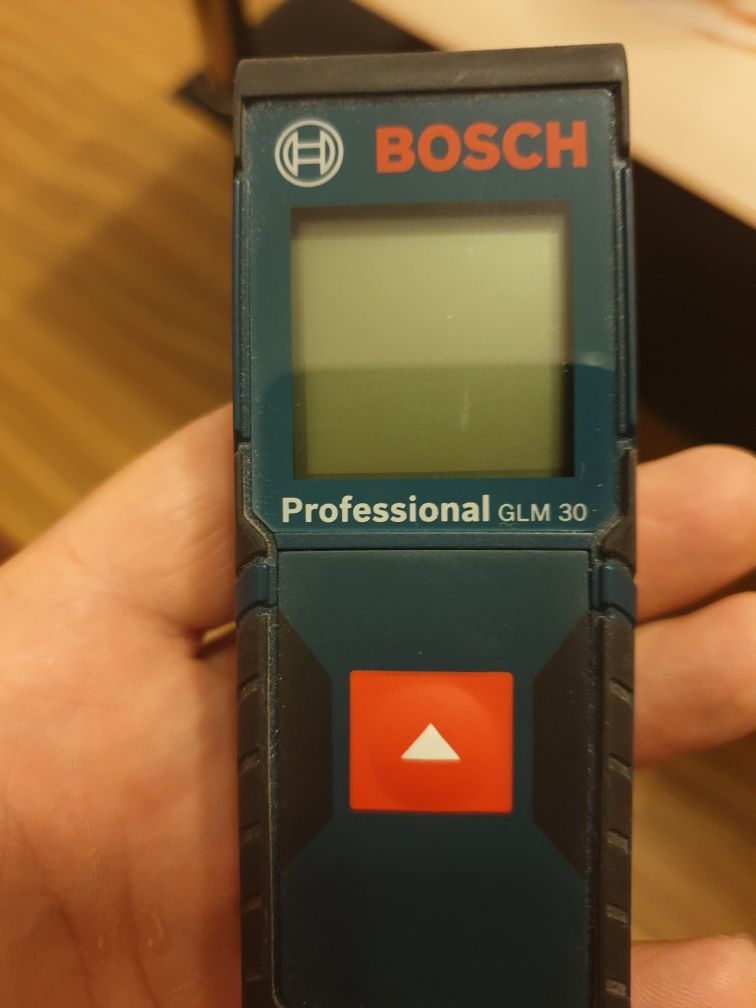 Telemetru Profesional Bosch GLM 30