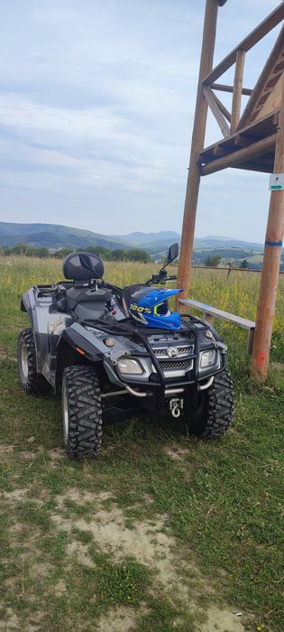Vând can am 800!