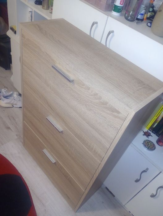 Pantofar, in stare excelentă, 100 cm h / 65 cm / 25 cm, 3 polițe