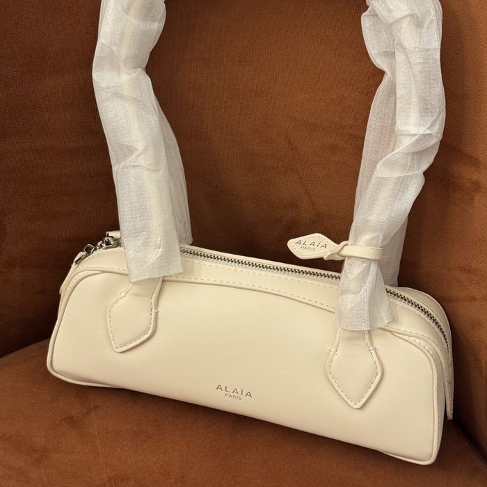 Бяла чанта Alaia