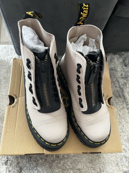 Кожени ботуши Dr. Martens
