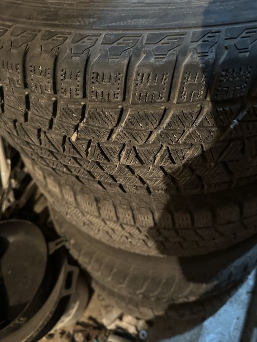 Продам зимние автошины. Размер 205/65/14