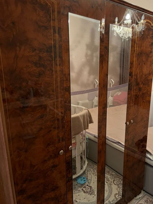 Мебель даром шкаф, письменный стол