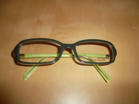 Rame ochelari unisex GF Ferre in doua nuante de verde FF09504