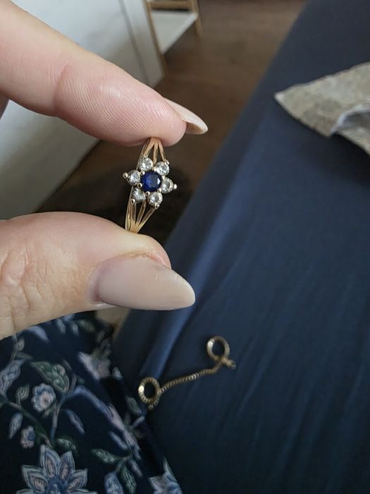 Aur 14 k 585.     .