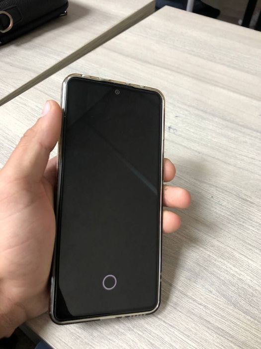 Redmi note 13 sotiladi xali yangidek turibdi