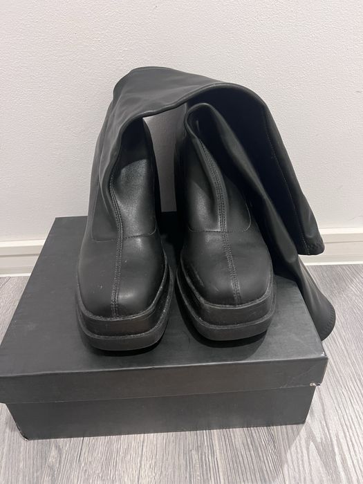 Дамски боти и ботуши