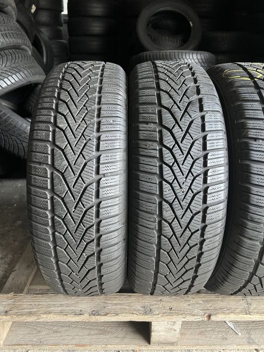 4 anvelope de iarna 195/65/15 Semperit 8 mm!