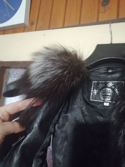 Елек от естествена кожа и естествен косъм