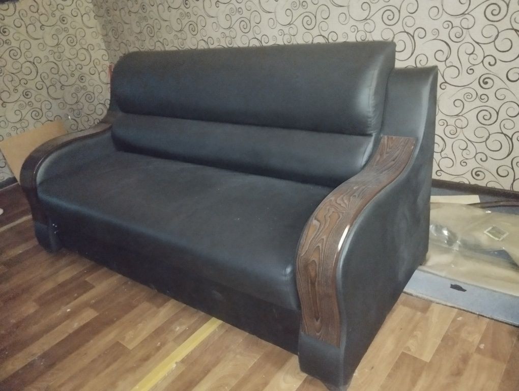 Мягкая мебель диван и 2 кресла