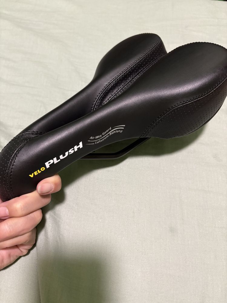 Кожена седалка за велосипед Velo Plush