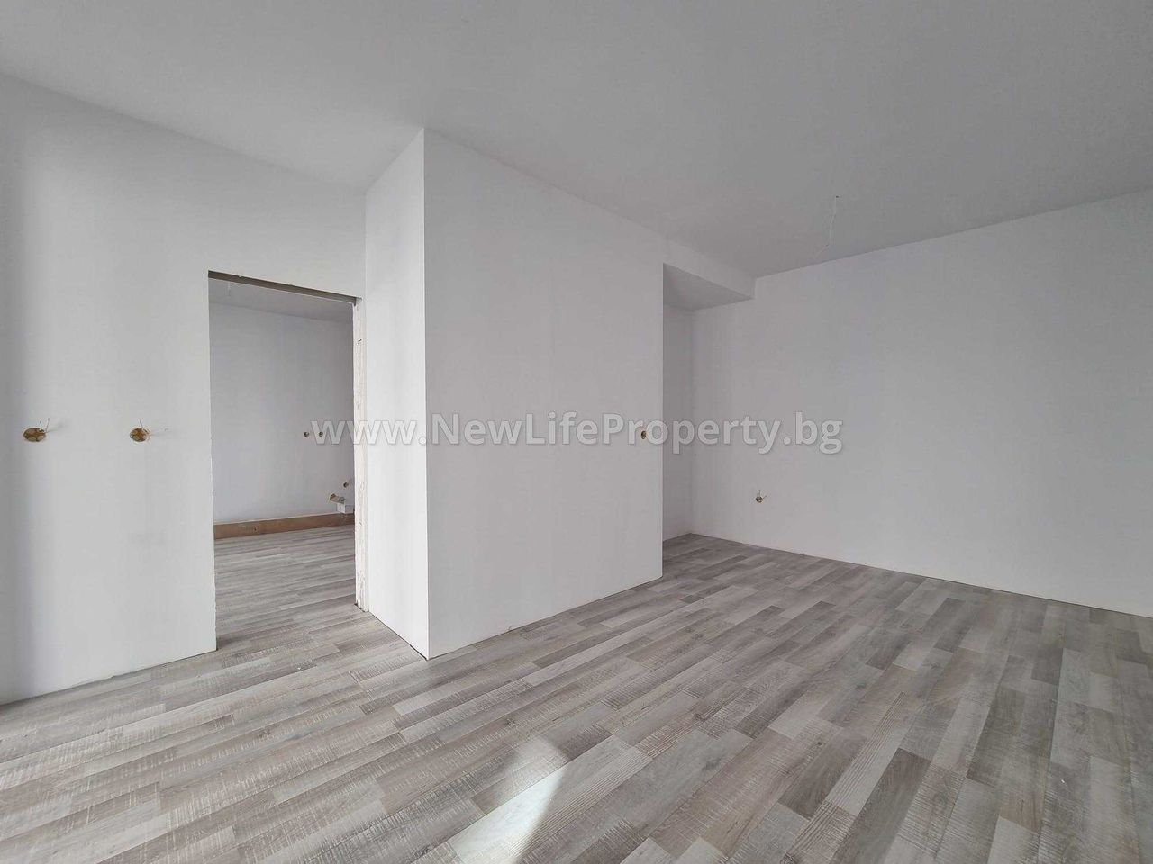 Продава се Двустаен апартамент в Свети Влас - 63 кв.м за 1295 €/кв.м - Снимка #9