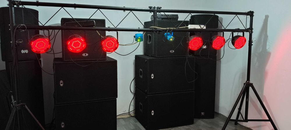 Vand schela lumini cu 6 par led cu DMX 512