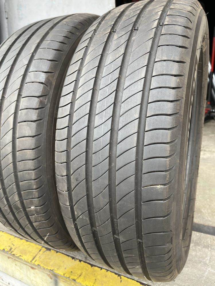 2 бр. летни гуми 215/55/17 Michelin DOT 1323 6 mm