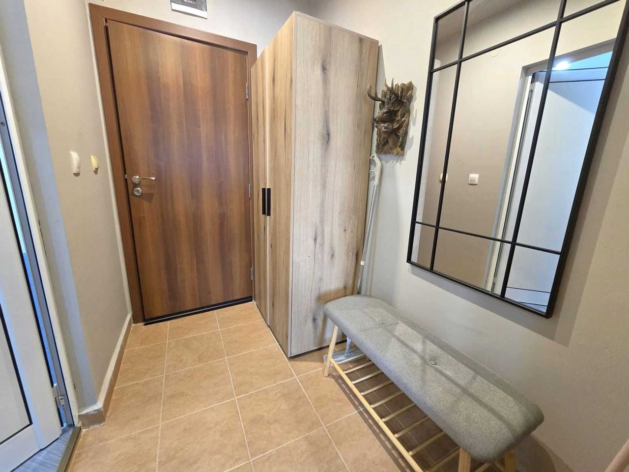 Дава се под наем Едностаен апартамент в Банско - 37 кв.м за 250 € - Снимка #4