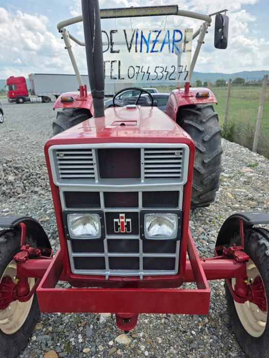 Vând tractor international 654