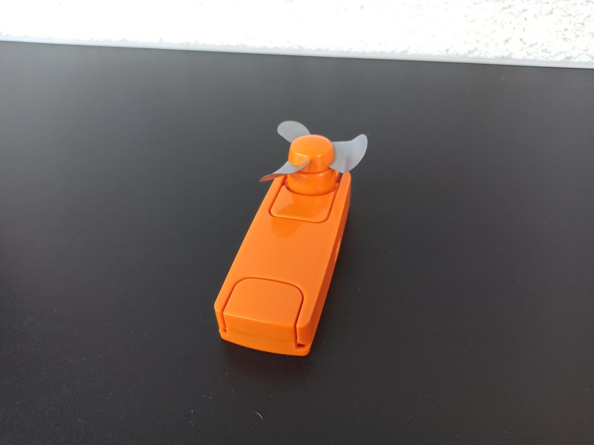 Mini ventilator copii portabil extensibil de mana birou fan